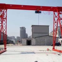 大連門式起重機