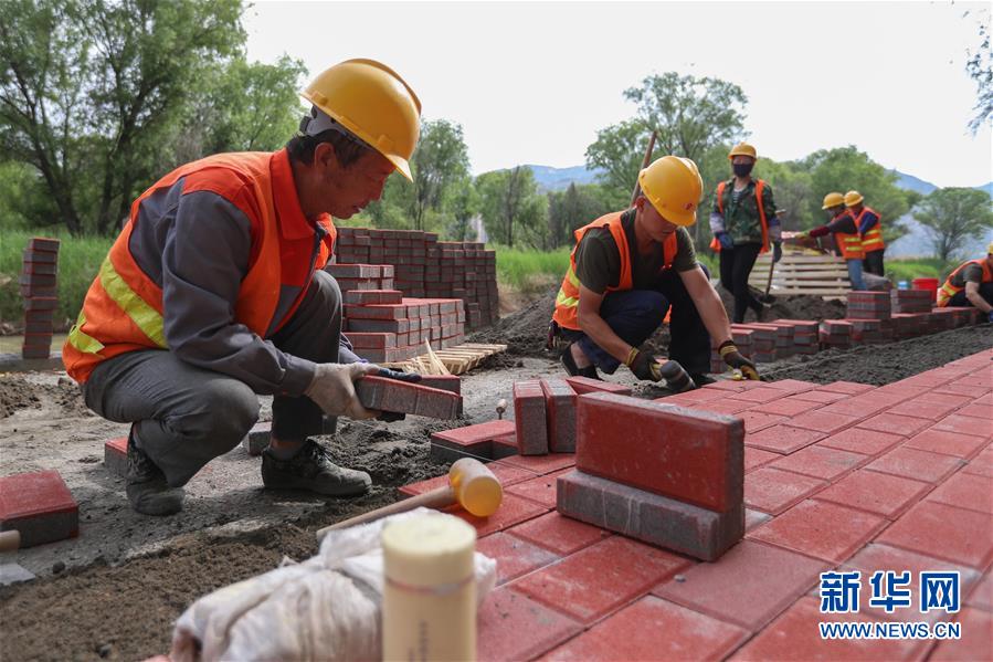 （社會(huì)）（4）黃河蘭州段20公里健身步道循環(huán)圈即將建成投用